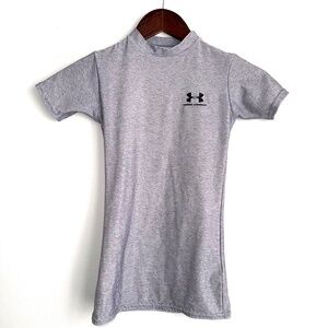 UNDER ARMOUR Youth Boys Small Gray Mock Neck Short Sleeve Heat Gear Layer C4